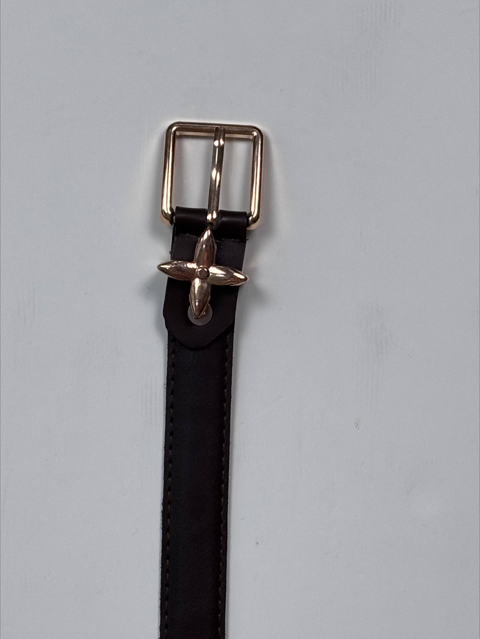 کمربند چرمی ستاره ای قهوه ای پررنگ زنانه و‌ دخترانه